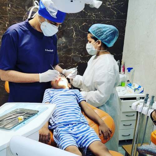Dr. Setia’s Dental Centre   011 4565 3701